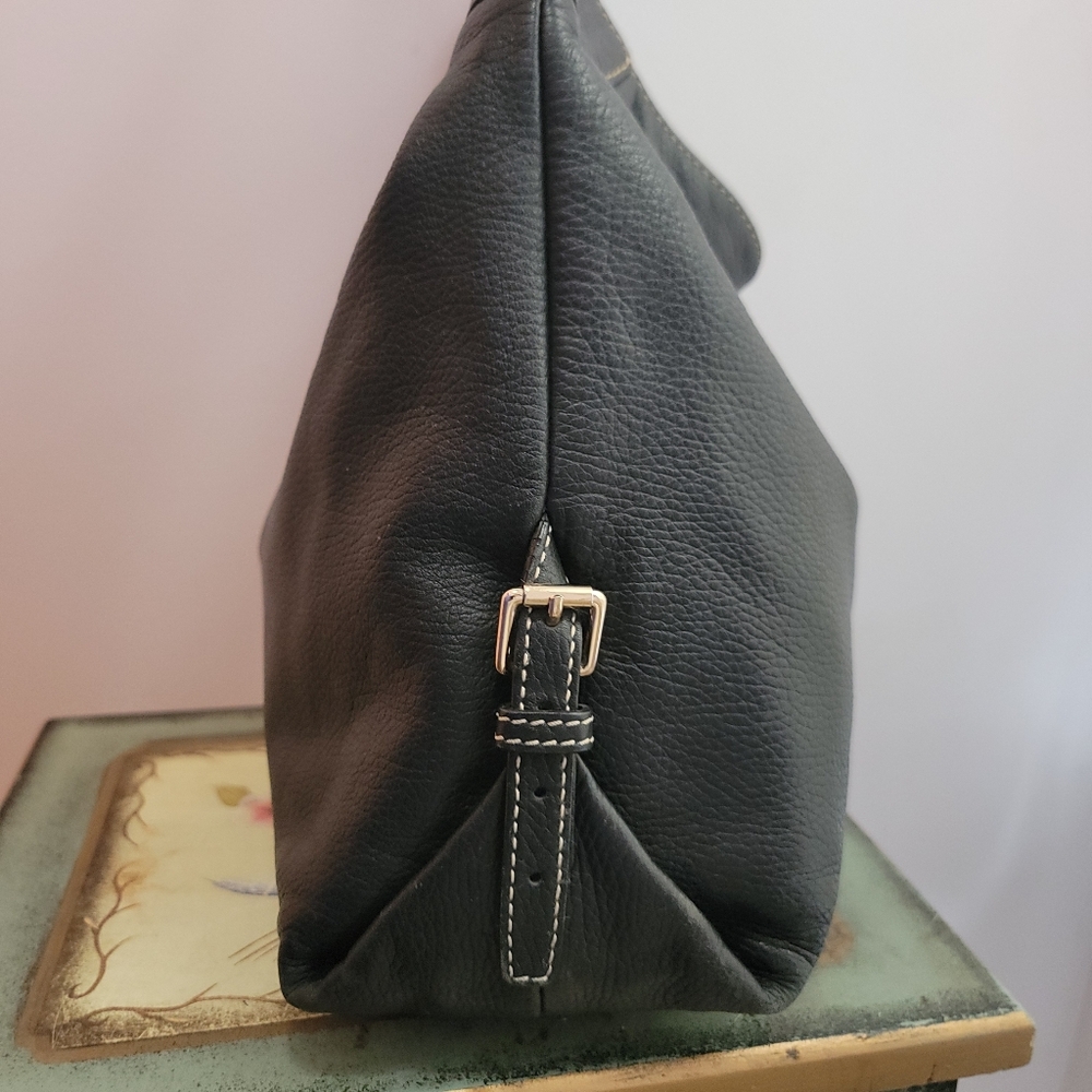 Dooney and Bourke Black Large Pebble Leather Hobo Shoulder Bag - Picture 5 of 16